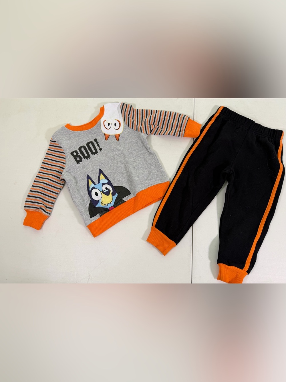 Halloween Bluey Bingo 2T Sweater Jogger Set Ghost Vampire toddler boy outfit